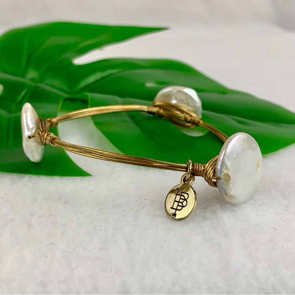 BOURBON & BOWTIES MOTHER OF PEARL BANGLE WIRE WRAPPED BRACELET GOLD TONE VTG